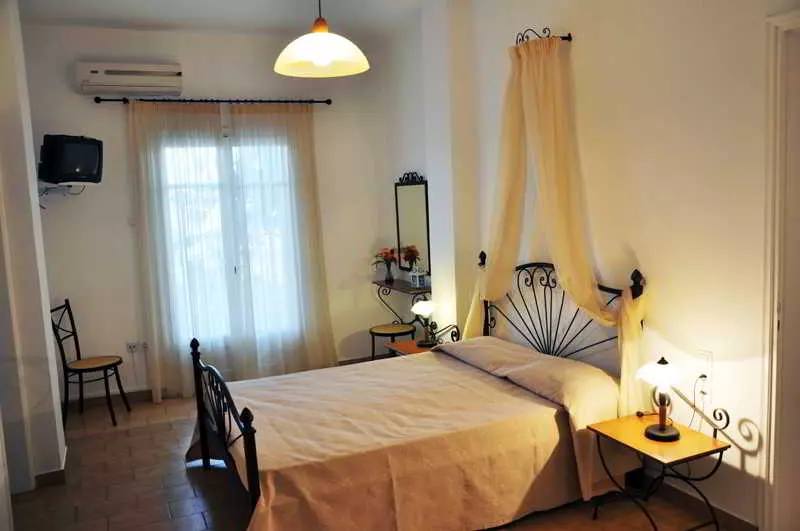 Elia Deluxe Apartments