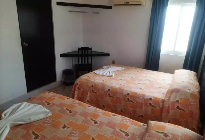 هتل Acuario Catemaco