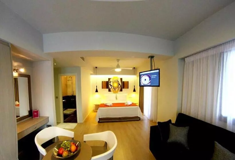 فندق Aura Boutique