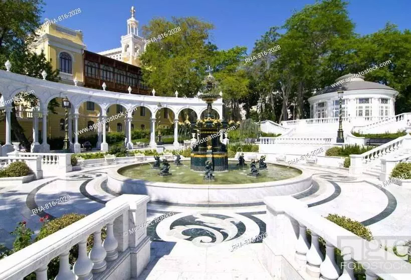 هتل Boulevard Side