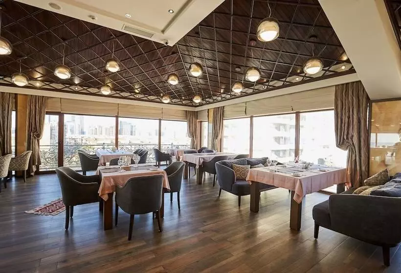 هتل Boulevard Side