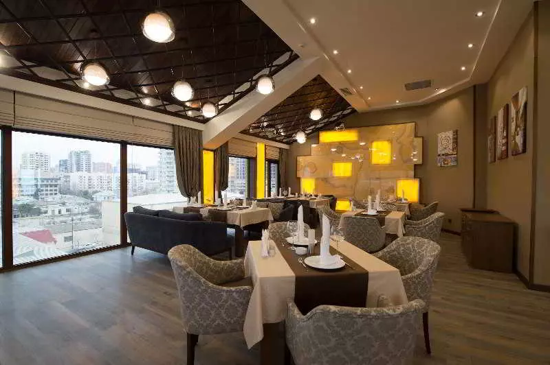 هتل Boulevard Side