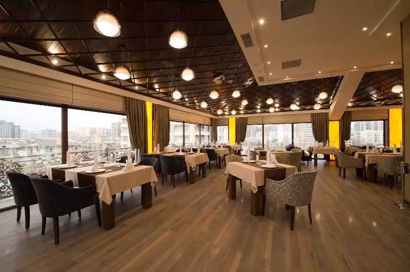 هتل Boulevard Side