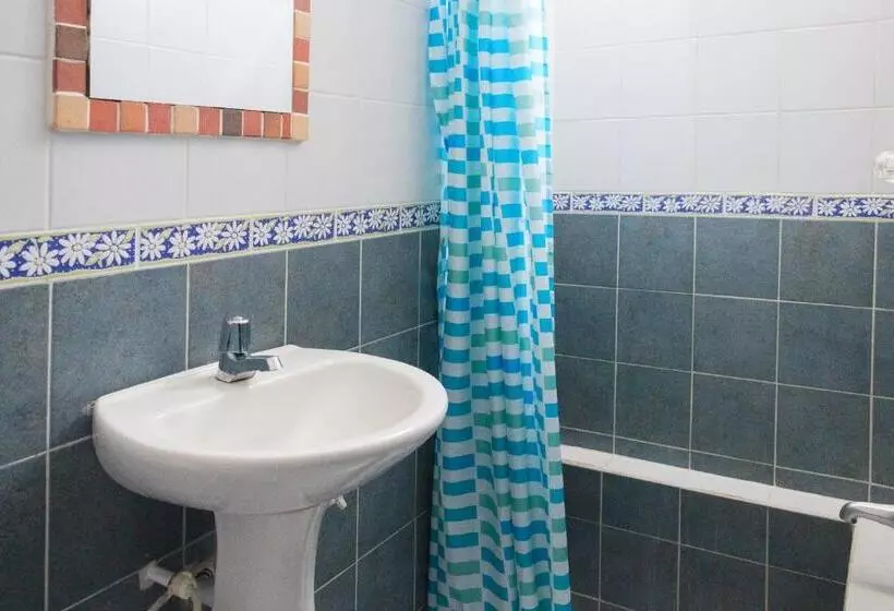 Отель Colonial Plaza