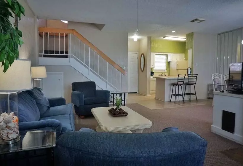 هتل Four Seasons On The Gulf