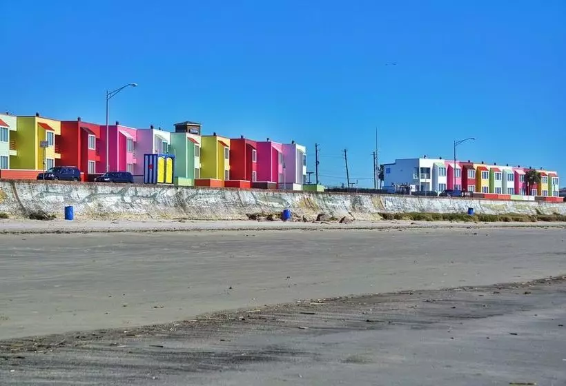 هتل Four Seasons On The Gulf