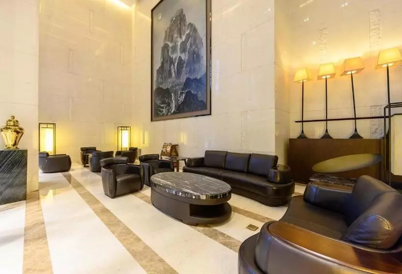 Hotel Ramada By Wyndham Zhengzhou East