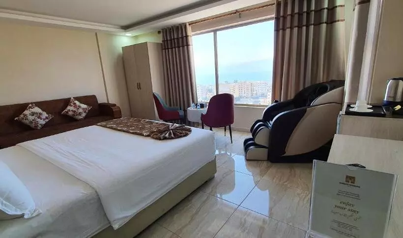 هتل Jordan Seasons