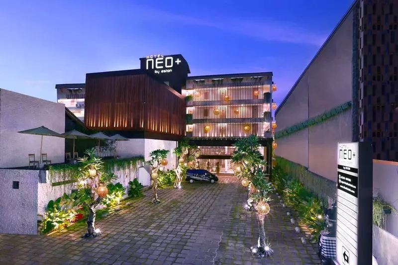 هتل Neo+ Kuta Legian By Aston