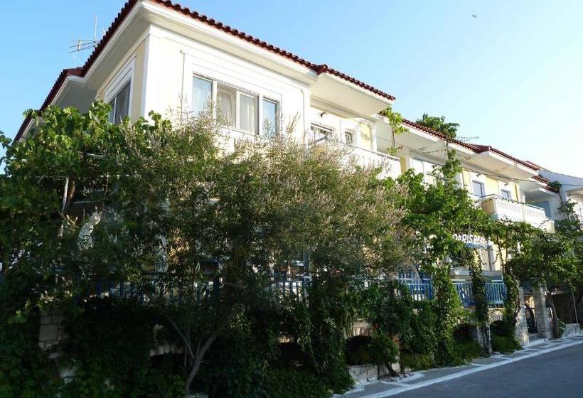 فندق Paris Beach