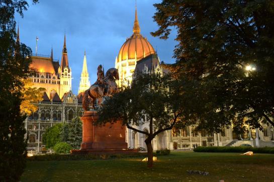 酒店 Parisien Apartment