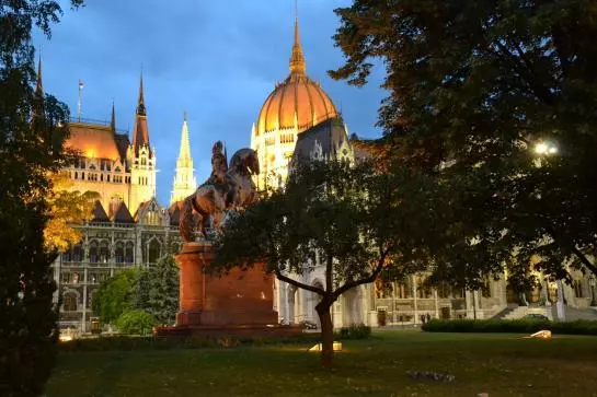 酒店 Parisien Apartment