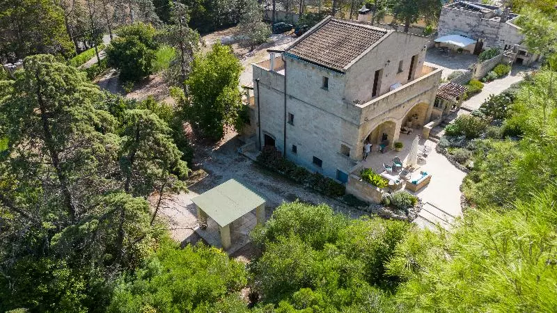 هتل روستایی Masseria Caliani
