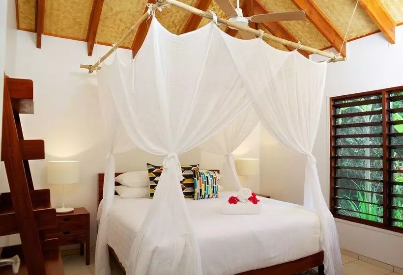 هتل Vale Vale Beachfront Villas