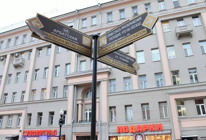 Landmark City Hotel   Hostel