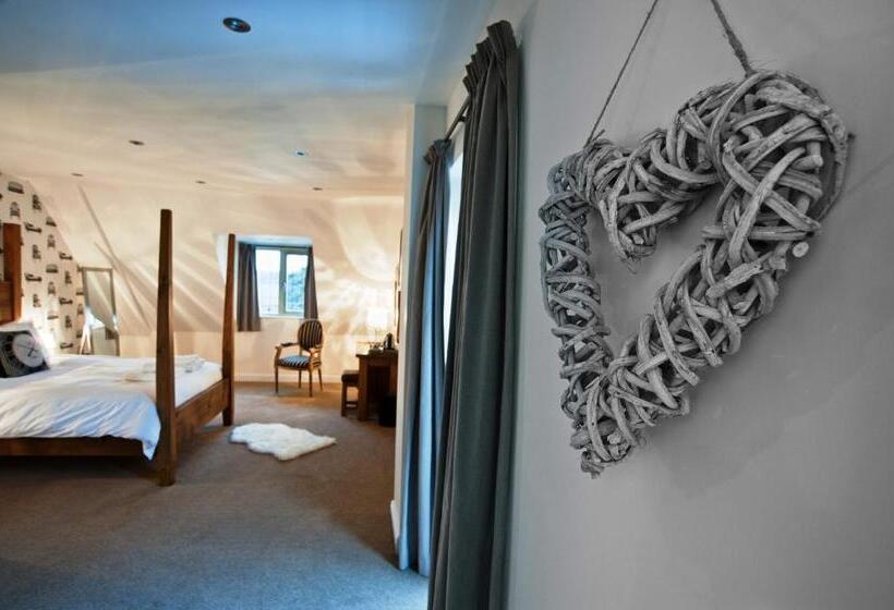 ペンション The White Hart Inn