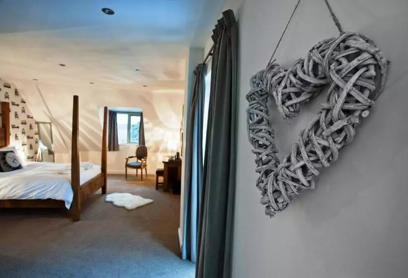 ペンション The White Hart Inn