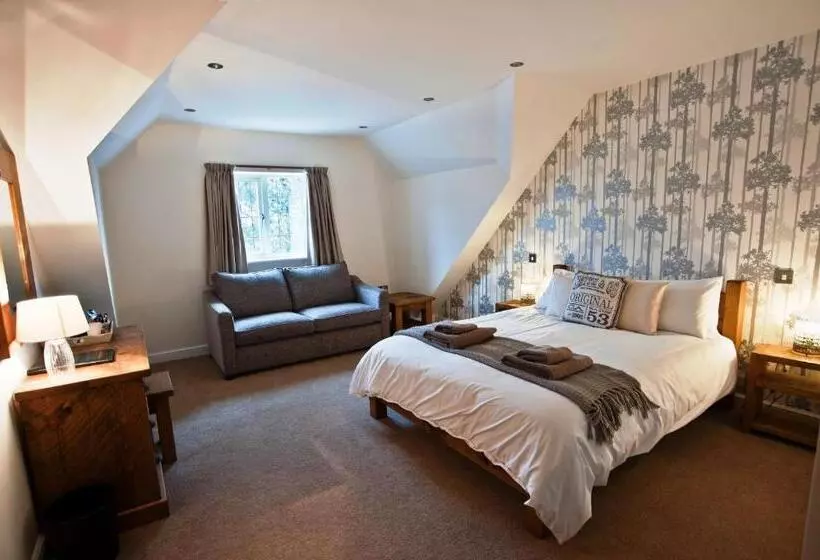 ペンション The White Hart Inn