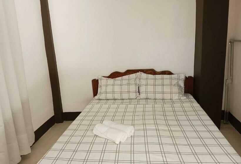 הוסטל Dga Pension House