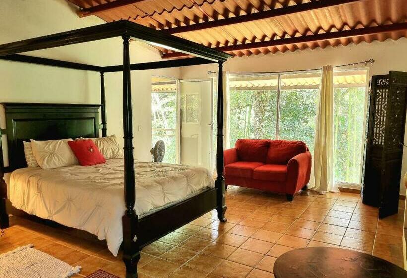 민박 Olp Treehouse Cerro Azul