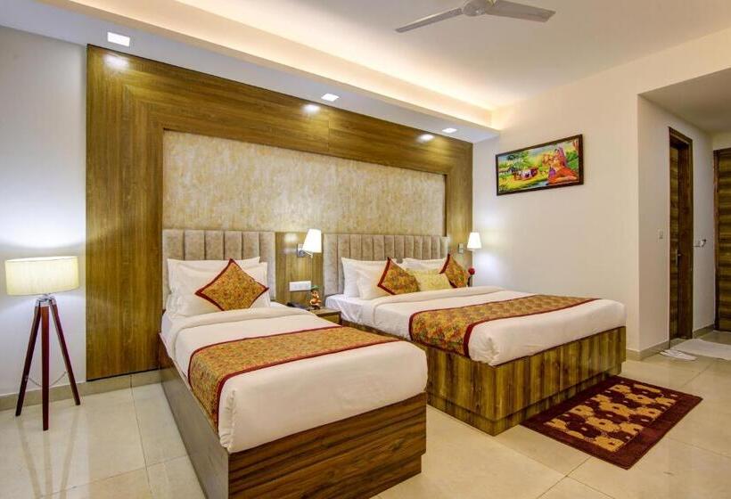 Hotel Prithvi Raj Near Delhi Airport