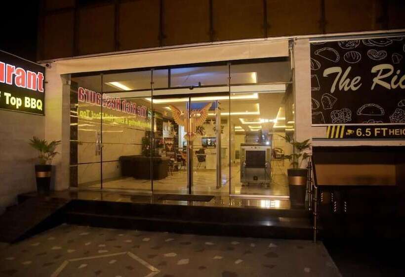 The Rich Hotel & Apartments