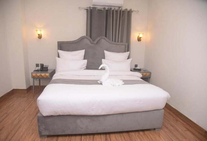 The Rich Hotel & Apartments