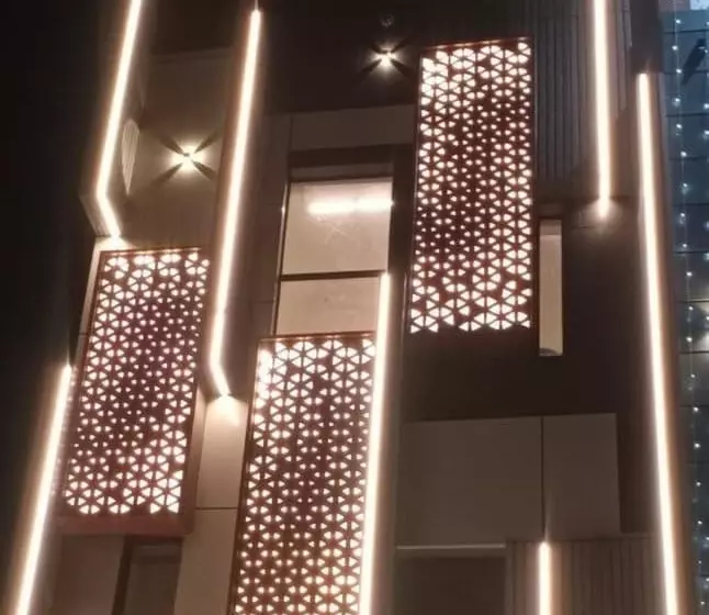 Fabhotel Dc Premium