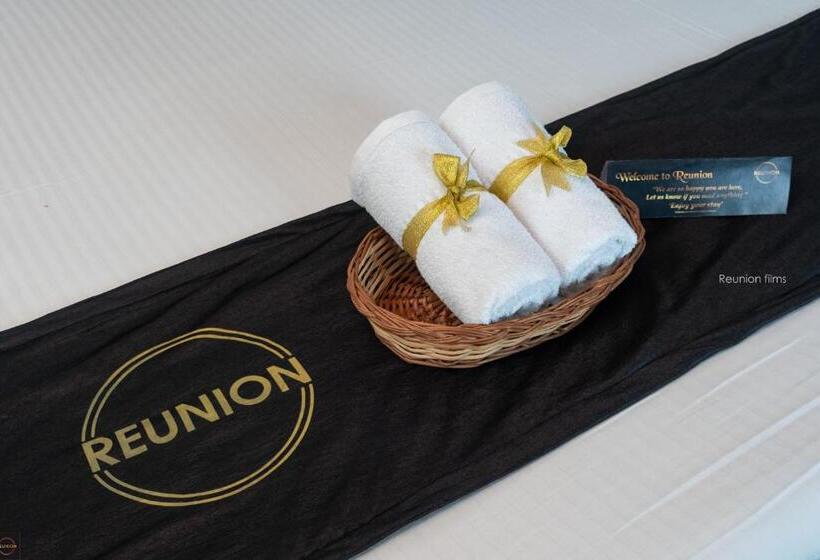 Pensão Reunion Ocean Tides