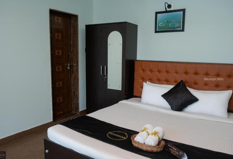 Pensão Reunion Ocean Tides