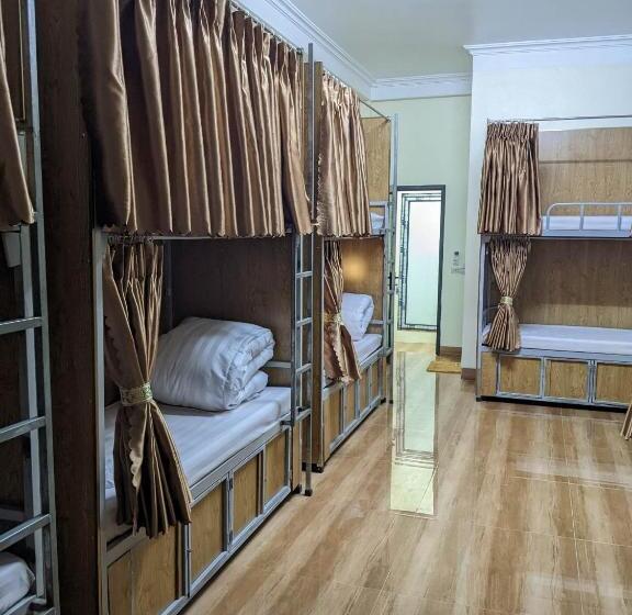 Train Station Backpackers Hostel