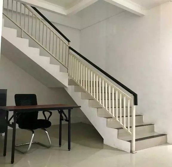 Yayah Hostel