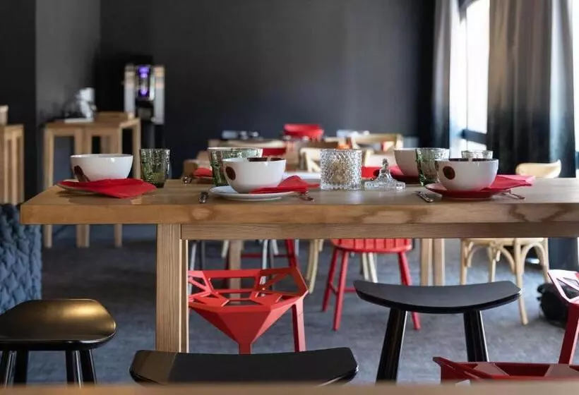 هتل Hôtel Le Cristal Lodge   Terresens