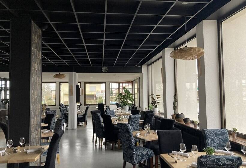 בית מלון כפרי Hôtel Restaurant Le S Y