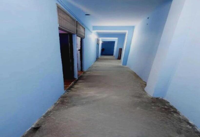 ホテル Oyo 80805 The Villagers Residency