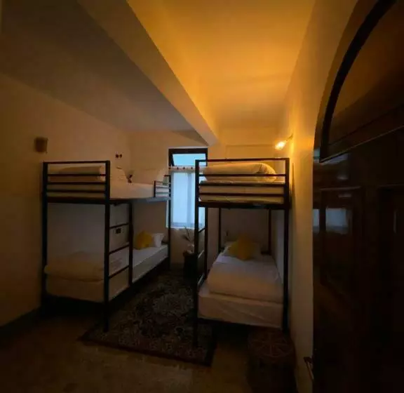 Tashila Hostel