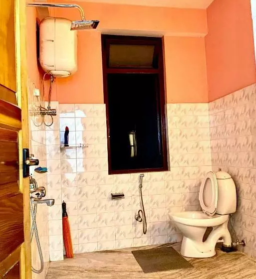 Tashila Hostel