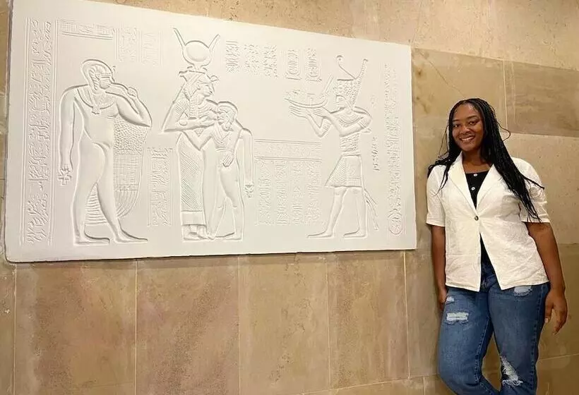 تختخواب و صبحانه Asia Grand Museum & Pyramids View