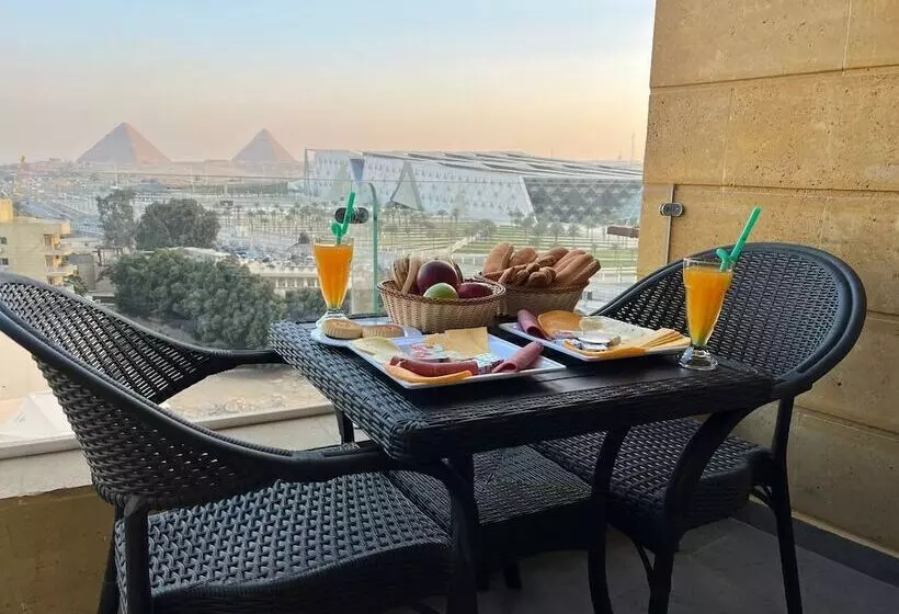 تختخواب و صبحانه Asia Grand Museum & Pyramids View