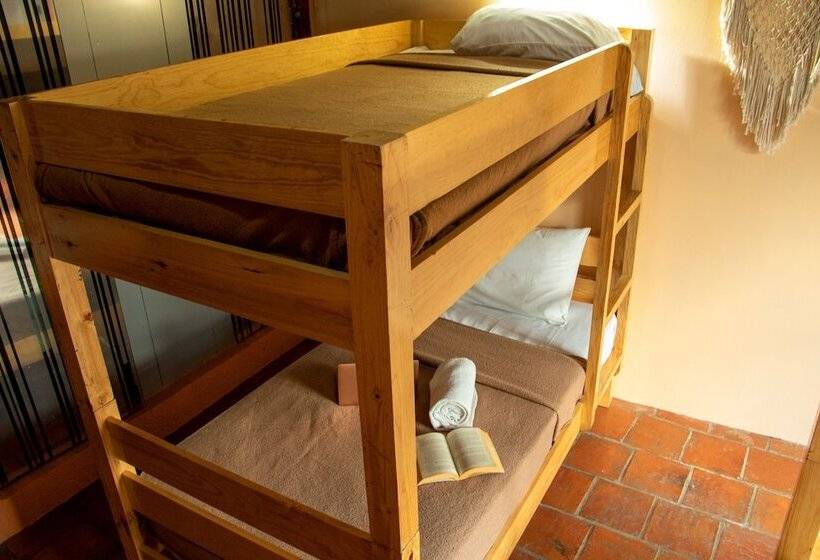 هاستل Hostal Las Escaleras