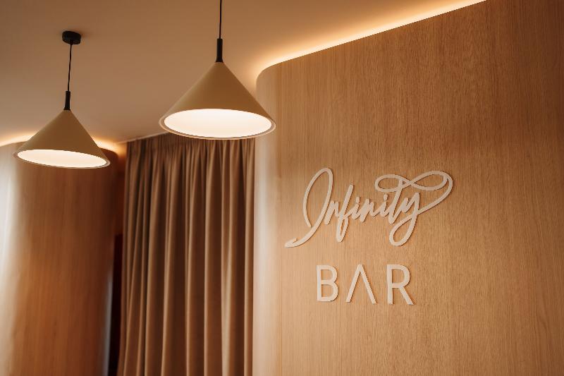 Alezzi Infinity Aparthotel & Spa