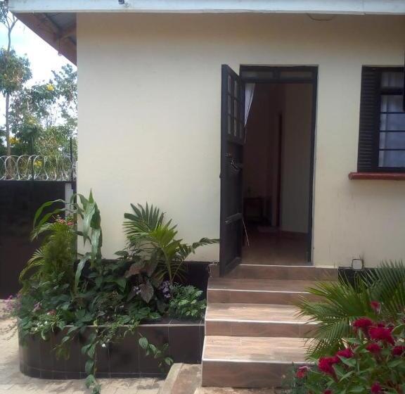 تختخواب و صبحانه Villa Winga Deluxe