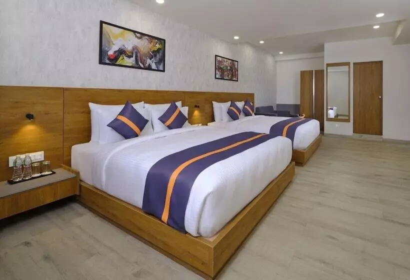 Hotelli Comfort Inn , Statue Of Unity