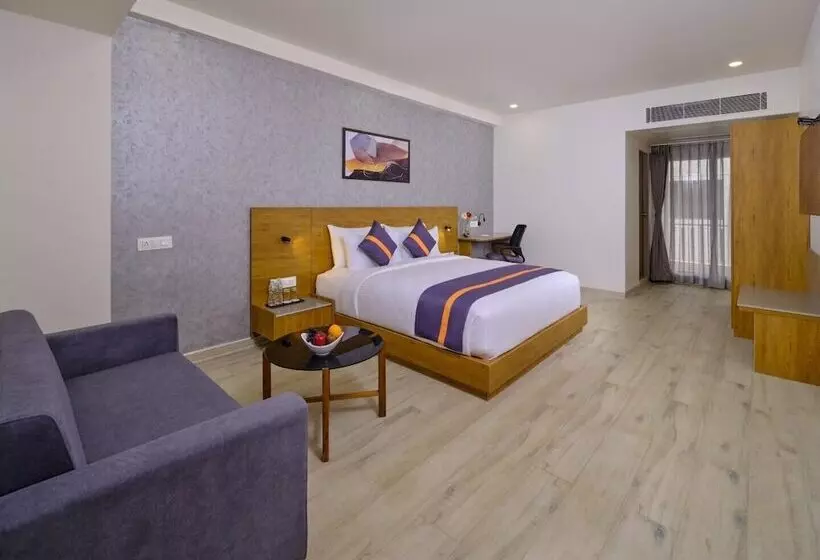 Hotelli Comfort Inn , Statue Of Unity