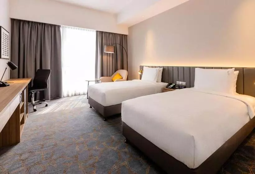 هتل Holiday Inn Sepang Airport By Ihg