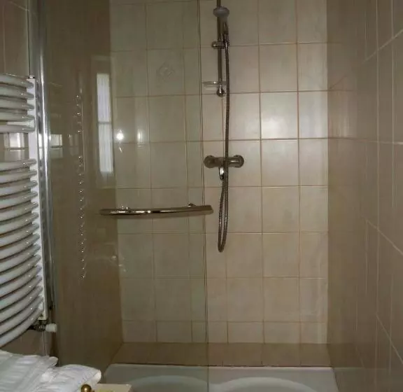 Majatalo Room In Guest Room   Hong Kong Guest Room In The Heart Of The Vineyard