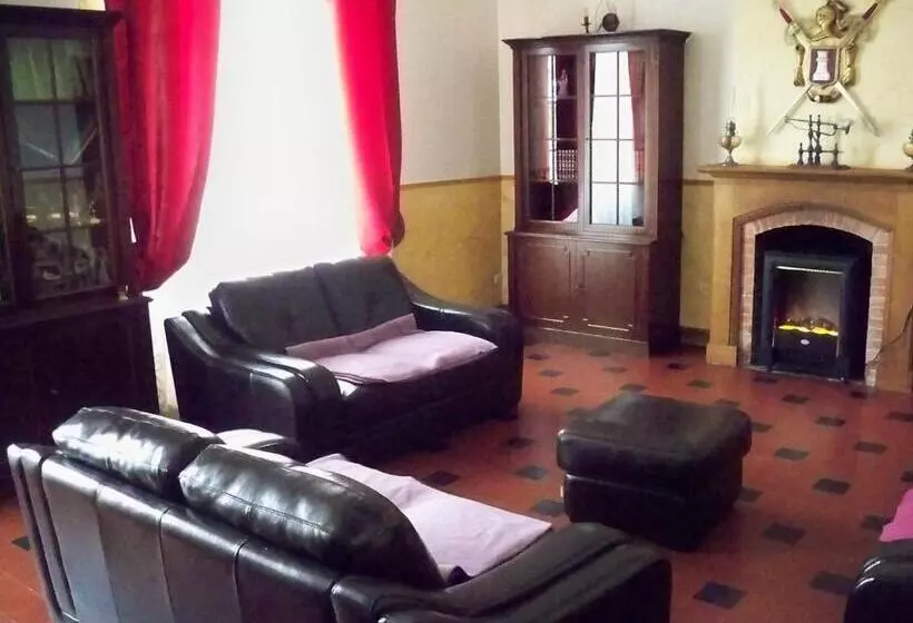 Majatalo Room In Guest Room   Hong Kong Guest Room In The Heart Of The Vineyard