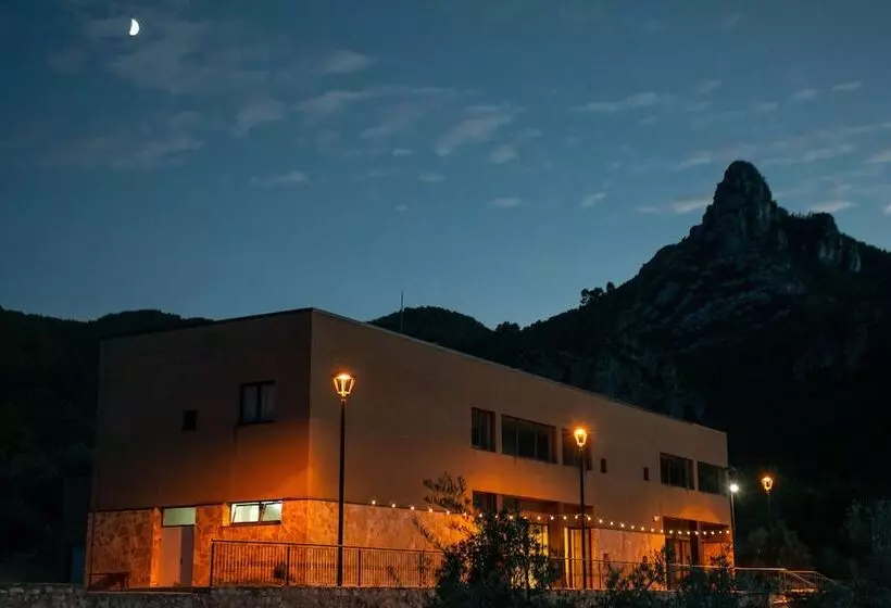 ユースホステル Las Ermitas De Vallada