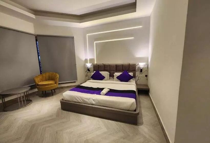 Hôtel Express Square9