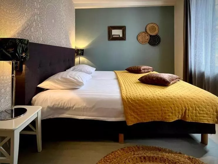 Hotelli Bed & Brasserie Het Kosthuys